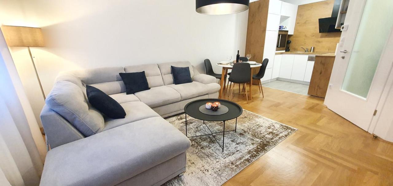 Atina Appartement Sarajevo Buitenkant foto